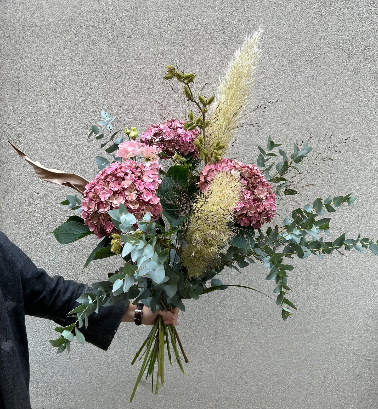 Maffig bukett med Hortensia